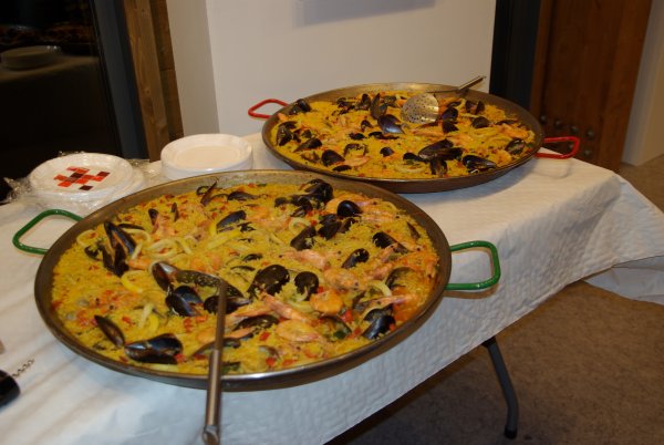 Παέγια στην γιορτή αποχαιρετισμού των Δημάρχων